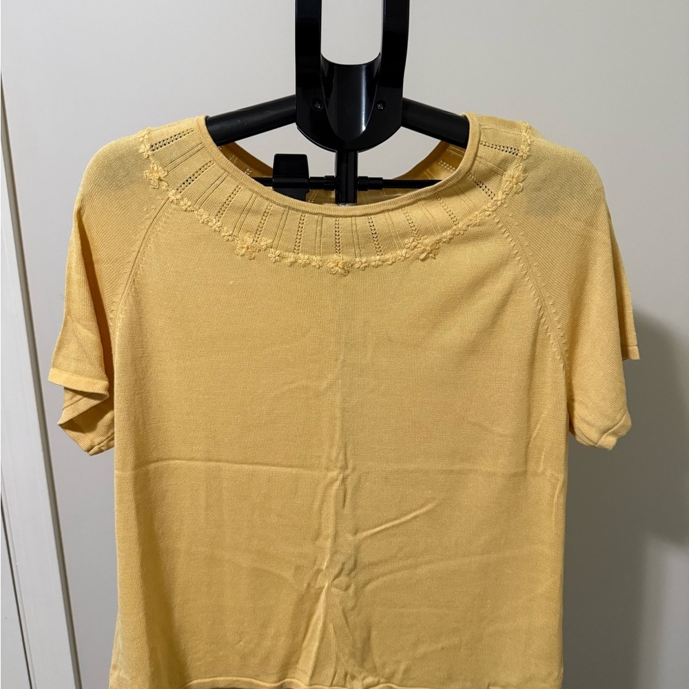 Norton McNaughton Yellow Short Sleeve 100% Silk Top